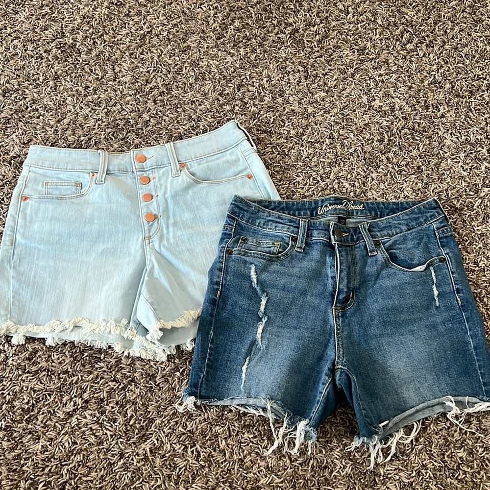 Universal Thread shorts